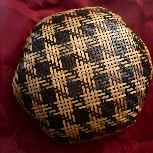 Vintage Southeast Asian Bamboo Hexagonal Storage Basket - Picture 2 of 2